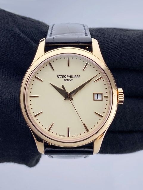 Patek Philippe Calatrava 5227J-001 Image 2